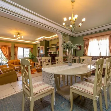 בית כפרי Traditional With Pool 5 Minutes From Beaches טורבייחה