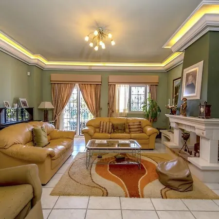 Traditional With Pool 5 Minutes From Beaches Venkovský dům Torrevieja